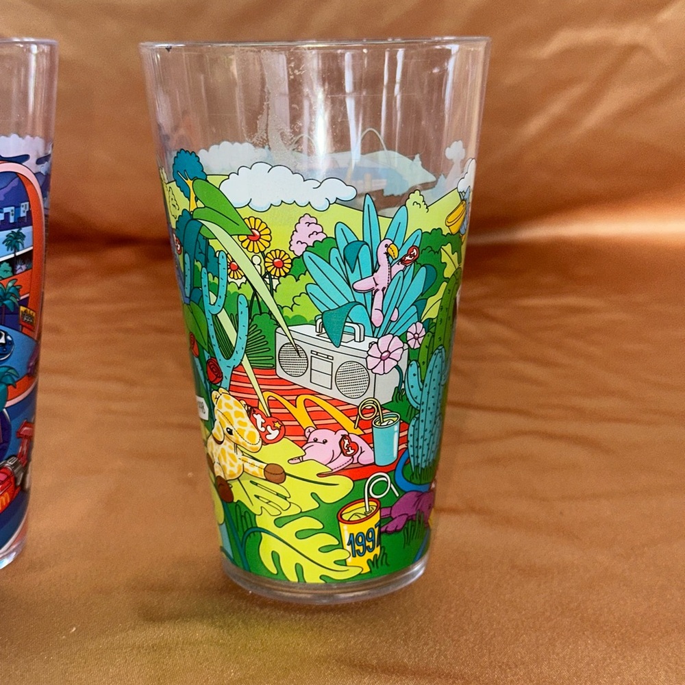 Colorful Illustrated Glass Tumblers Set McDonald’s collection - Picture 3 of 14